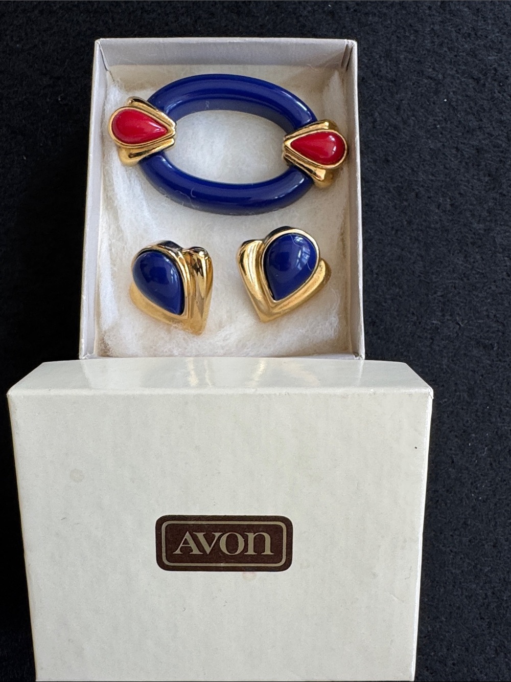 VTG Avon Art Deco Style Brooch and Earring Set - Picture 7 of 7